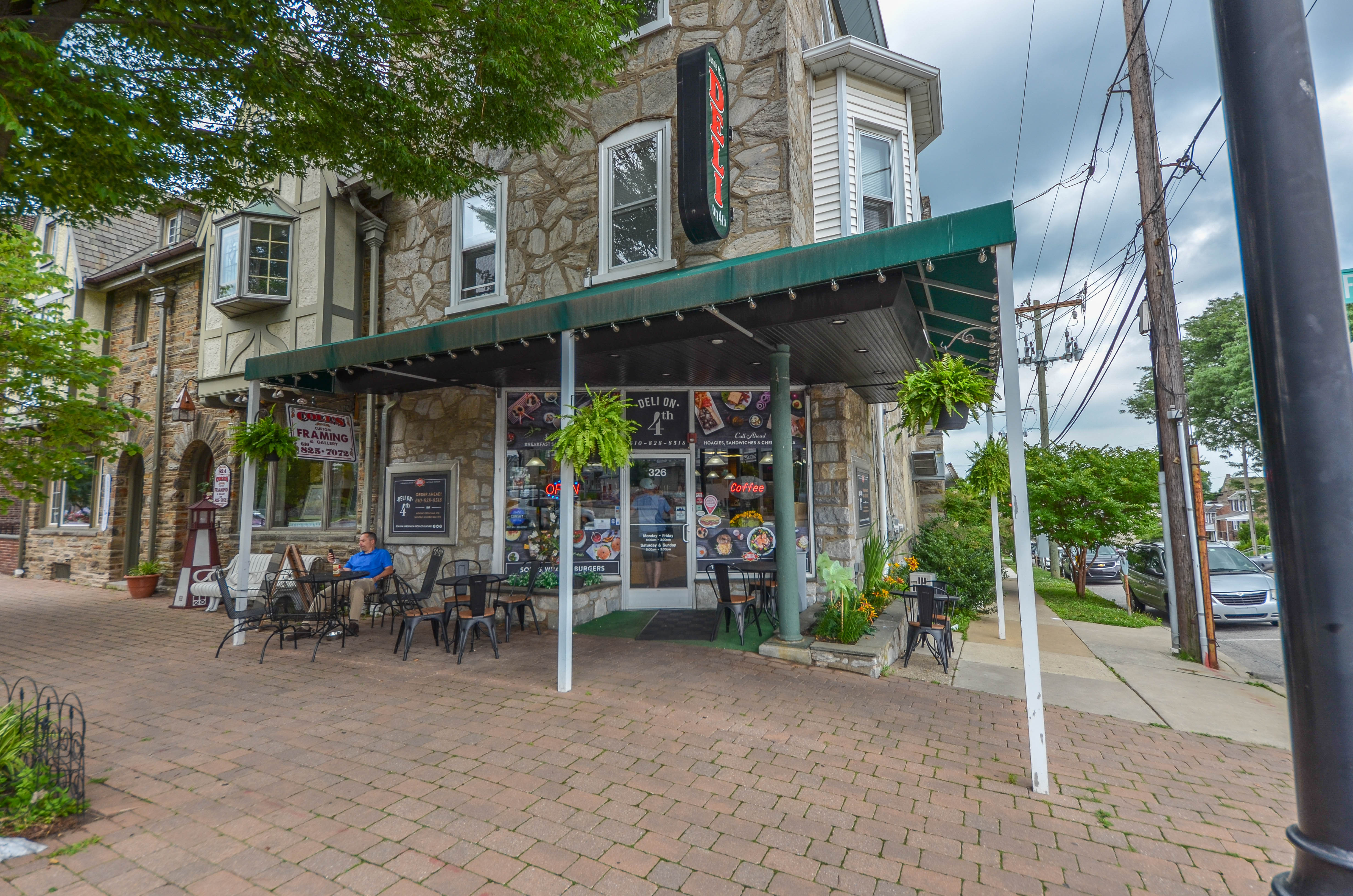 Restaurant banner image