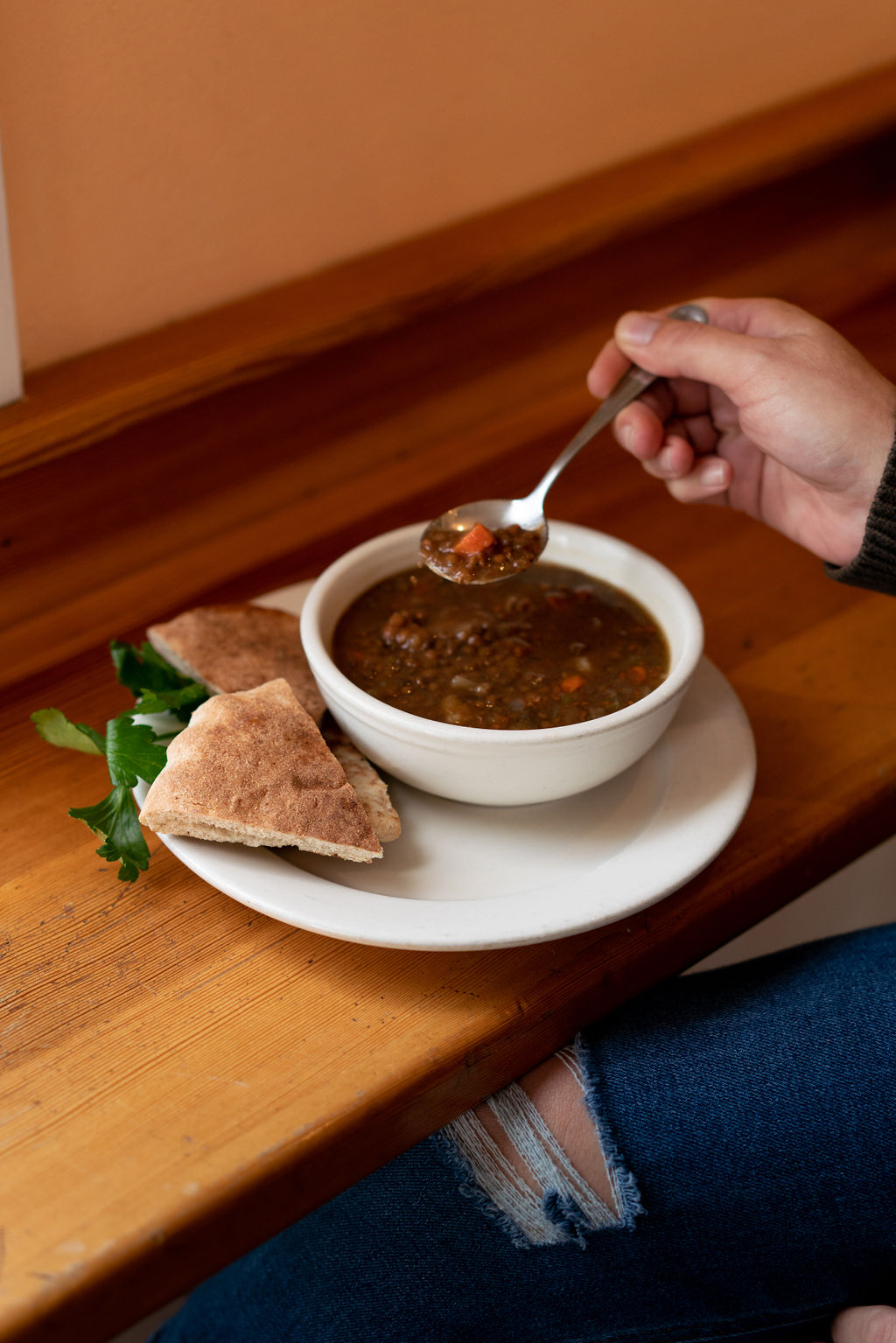 Bowl of chili and house made pita served at Frankie's Pizza & Ice Cream in Mendocino Village
