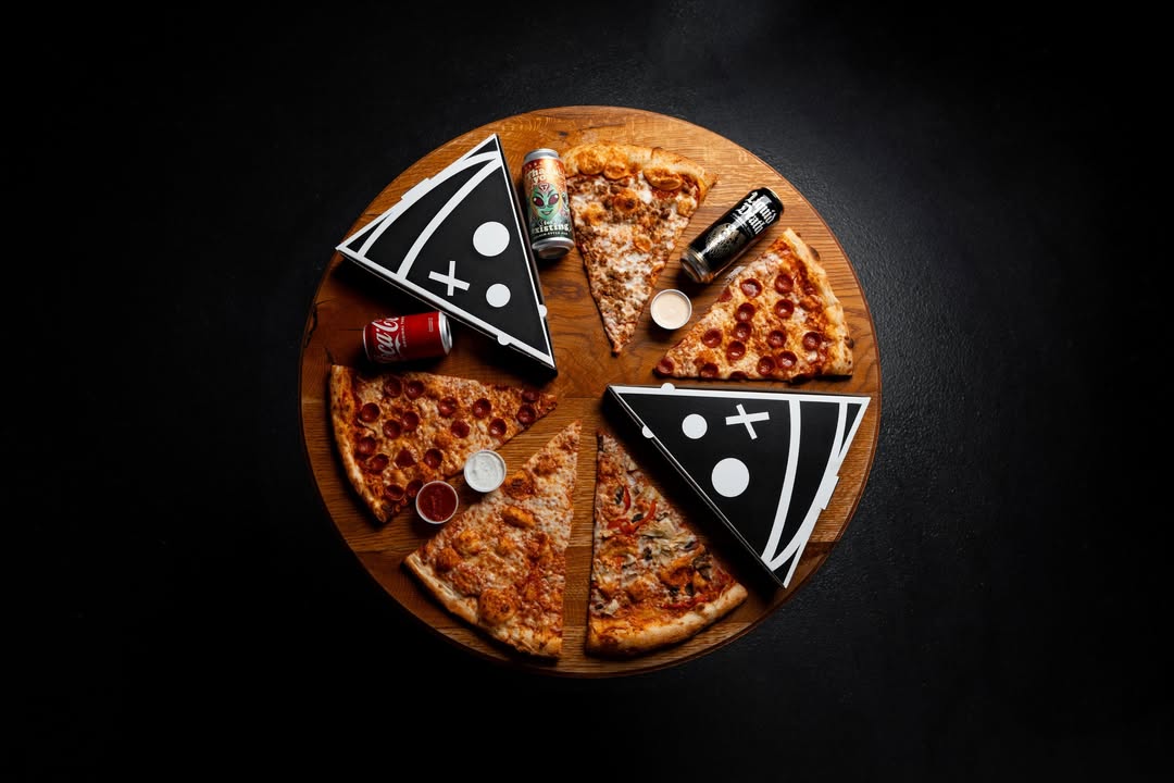 MASSIVE SLICES. LOCAL INGREDIENTS. MADE FROM SCRATCH DAILY.